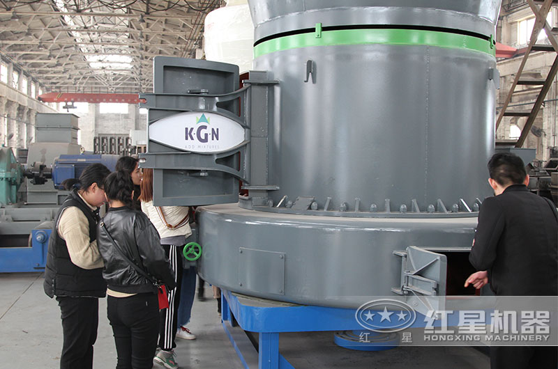 时产0.5吨的300目碳粉磨粉机价格